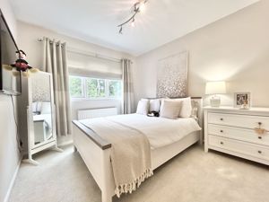 Photo 19- click for photo gallery